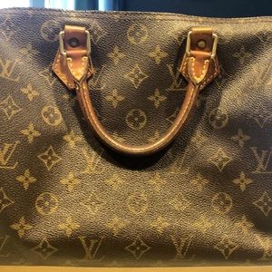 Authentic Louis Vuitton speedy 30